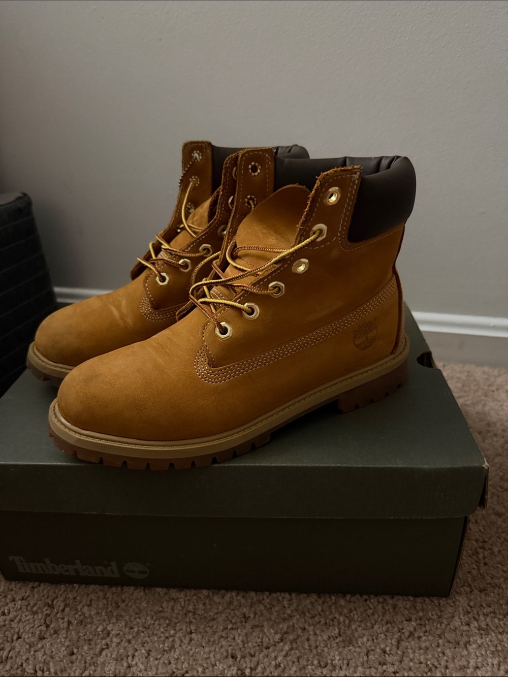 Timberland Wheat/Nubuck Gradeschool Boots with Padded Collar